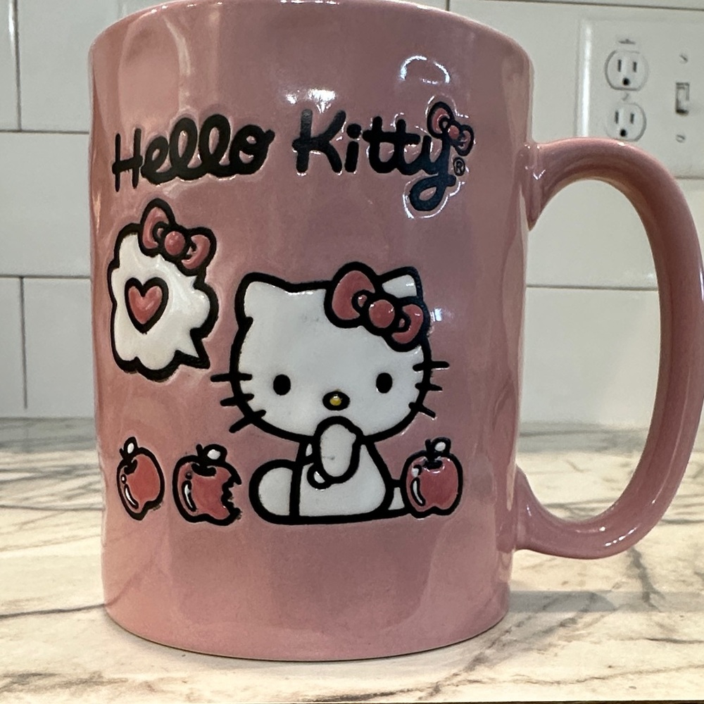 Hello Kitty Pink Coffee Mug - Picture 3 of 3